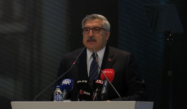 Bakan Ersoy: Cemil Meriç, bize kim olduğumuzu hatırlatmıştır