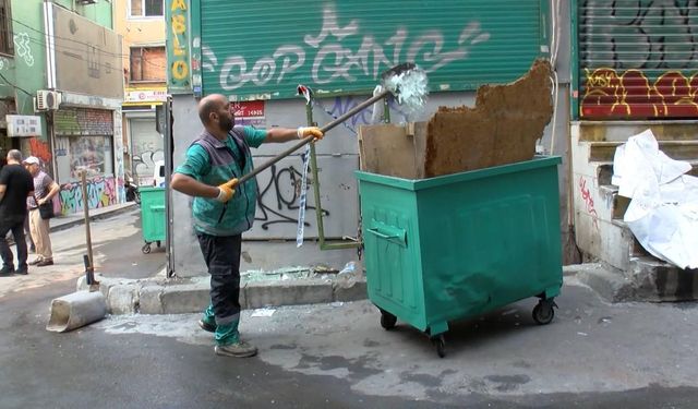 Beyoğlu'ndaki patlamanın izleri gün aydınlanınca ortaya çıktı