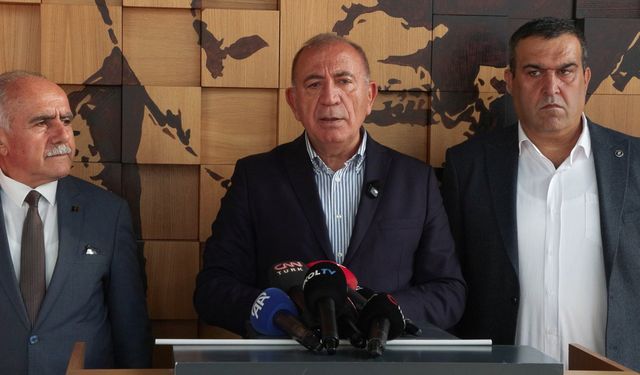 Gürsel Tekin: Kongre tartışması içine girmiyorum