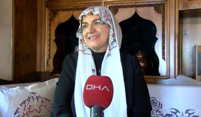 9 kadınla kurduğu Türkiye'nin ilk ‘köy kadın dayanışma derneği'ni 115 üyesiyle dünyaya tanıtıyor