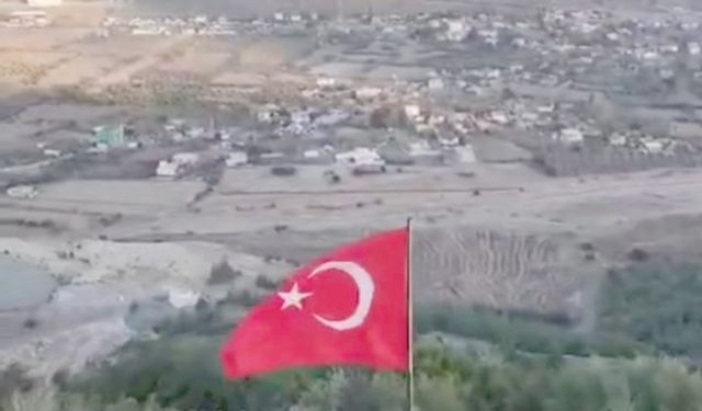 Gaziantep'te 1100 rakıma tırmanıp, Türk bayrağını dalgalandırdılar
