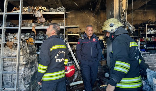 Gaziantep'te hırdavat dükkanında çıkan yangın söndürüldü