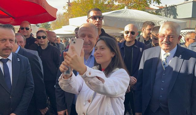 Ümit Özdağ, Nevşehir'de esnafı ziyaret etti