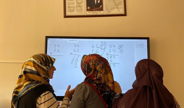 2,3 milyon kişi halk eğitim merkezlerinde okuma yazma öğrendi