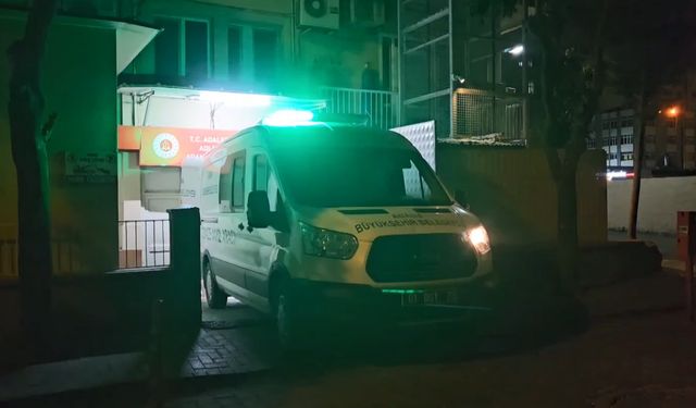 Adana'da berber dükkanında silahlı çatışma; 1 ölü, 2'si ağır 6 yaralı (2)