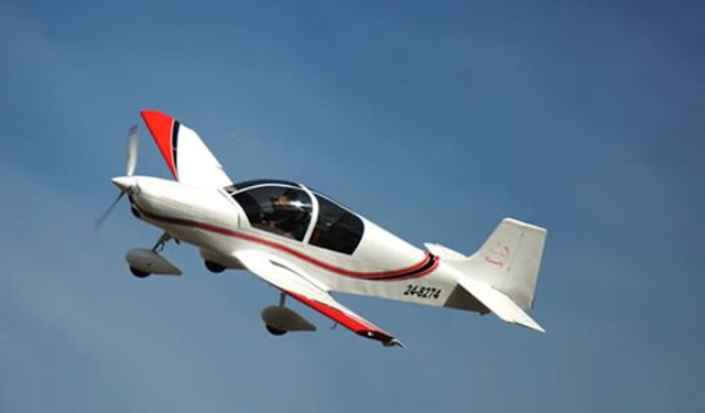 Avustralya'da iki hafif uçak havada çarpıştı: 1 ölü