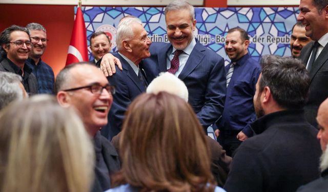 Bakan Fidan, Almanya'daki Türklerle bir araya geldi