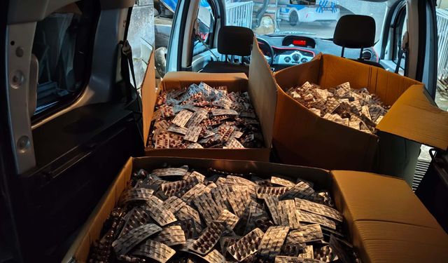 Balıkesir'de 95 bin sentetik hap ele geçirildi