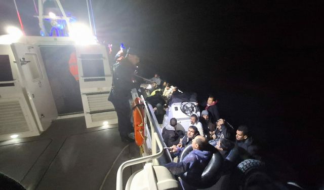 Bodrum'da denizde mahsur kalan 26 kaçak göçmen kurtarıldı