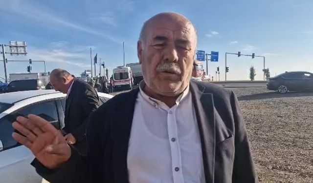 Diyarbakır'da 3 aracın karıştığı kaza kamerada; 2 ölü, 3 yaralı (2)