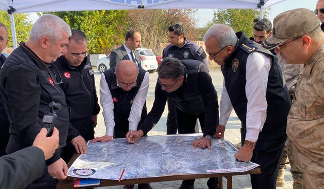 Elazığ'da kaybolan otizmli Veysel'i arama çalışmaları 3'üncü gününde (2)