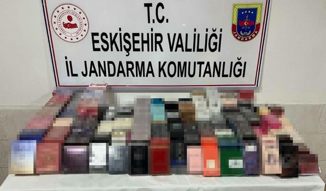 Eskişehir'de 450 bin lira değerinde kaçak parfüm ele geçirildi