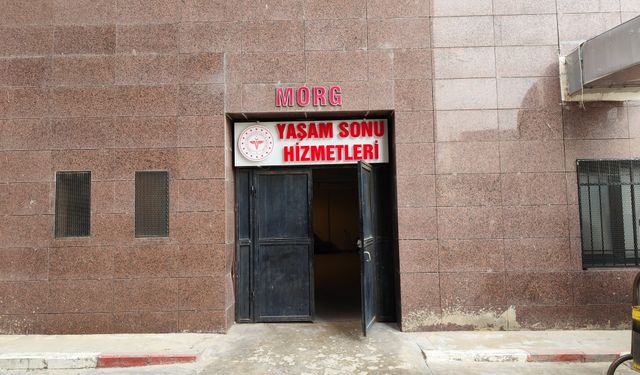 Evdeki odun sobasından çıktığı değerlendirilen yangında 80 yaşındaki kadın öldü