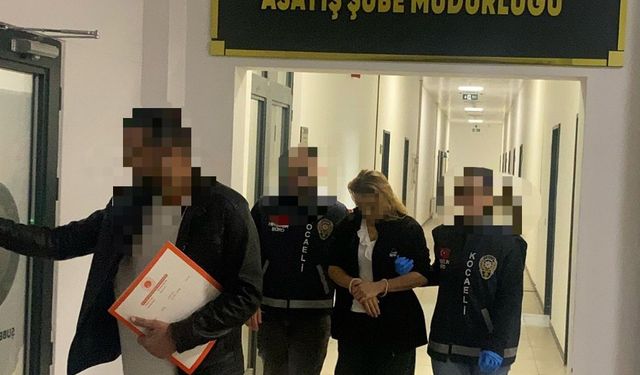 Evden 300 bin TL değerinde ziynet eşyası ile saç şekillendirici çaldı