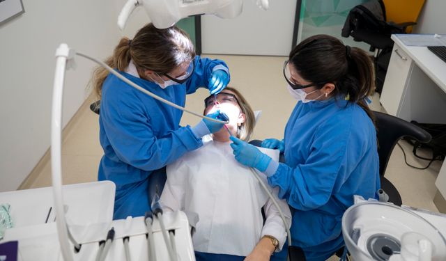 ‘Her 10 kişiden 7'si diş eti hastalığıyla yaşıyor'