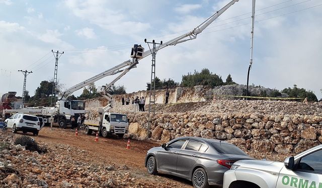 İnşaatta beton dökerken elektrik akımına kapılan işçi öldü / Ek fotoğraf