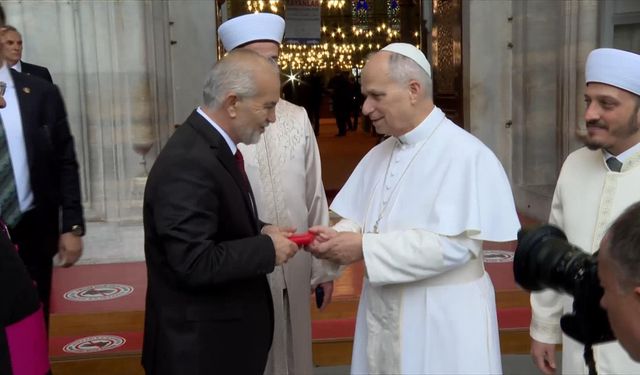 İstanbul- Papa 14'üncü Leo Sultanahmet Camii'ni ziyaret etti