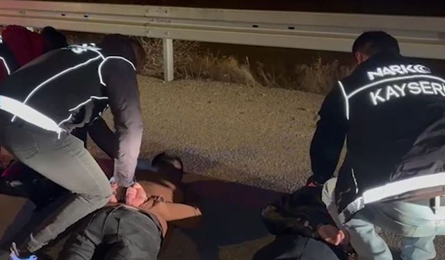 Kayseri'de 1 kilo uyuşturucu ile yakalanan 3 şüpheli tutuklandı