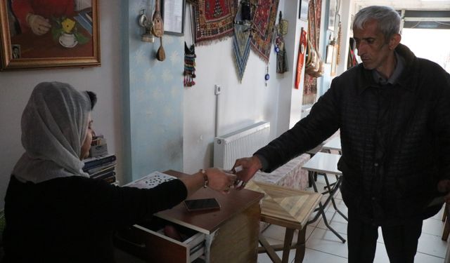 Kayseri'nin ilk kadın çaycısıydı; oda başkanlığı seçimlerinin de ilk kadın adayı oldu