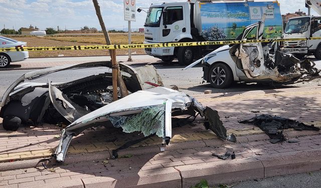 Kazada ölen öğretmen eşinin 'Öğretmenler Günü'nü mezarı başında kutladı