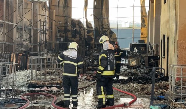 Kocaeli'de kozmetik fabrikasında yangın: 6 ölü, 7 yaralı / EK fotoğraflar