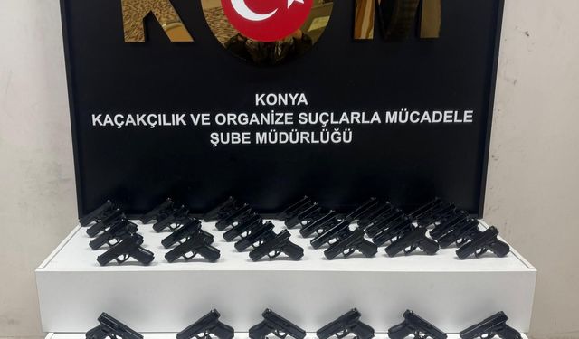 Konya'da yüzlerce tüfek ve tabanca ile silah parçaları ele geçirildi