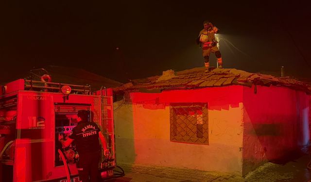 Manisa'da müstakil evde yangın