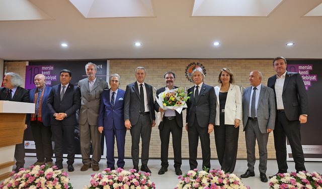 ‘Mersin Kenti Edebiyat Ödülü', Ahmet Ümit'in