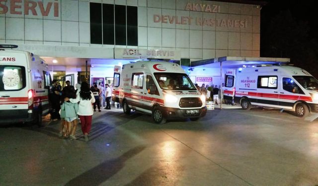 Sakarya'da hafif ticari araçlar çarpıştı: 1 ölü, 2 yaralı