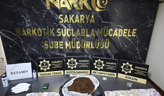 Sakarya'da uyuşturucuya 3 gözaltı