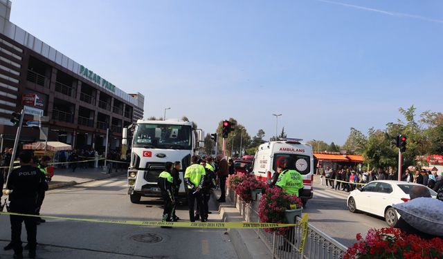 Yalova'da beton mikserinin altında kalan yaya öldü