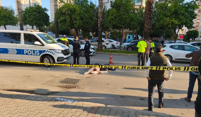 Yaya geçidinde bisikletli çocuğa çarpıp ölümüne neden olan sürücü kaçtı