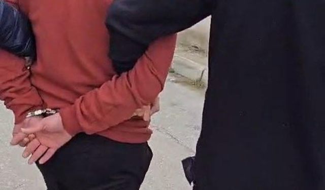 49 suçtan aranan şüpheli, gardıropta yakalandı