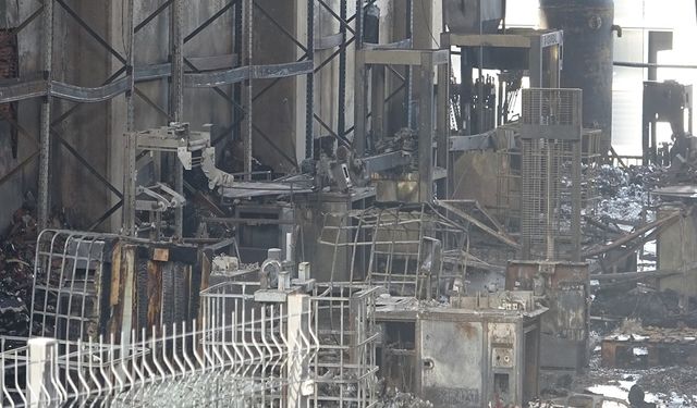 7 kişinin öldüğü fabrika yangınında bilirkişi raporu: Uygunsuz üretim, kaçak kat, eksik denetim