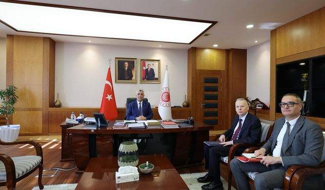 Bakan Bolat, Libyalı mevkidaşı Şahubi ile telefonda görüştü 