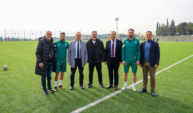BUÜ'den Bursaspor'a tam destek