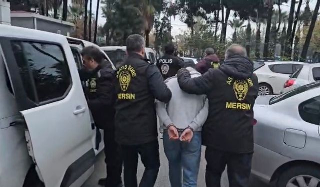 Çalıştığı iş yerinde soygun planlayıp, mağdur süsü veren çalışan ve işbirlikçileri yakalandı