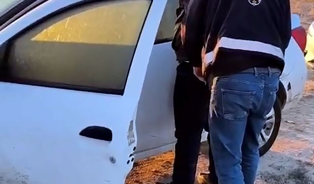 Depoda sakladıkları kaçak göçmenleri, Avrupa'ya götürmek için kişi başına 4 bin dolar almışlar