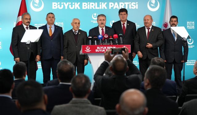 Destici: Tek dil ilkemizden asla taviz verilemez