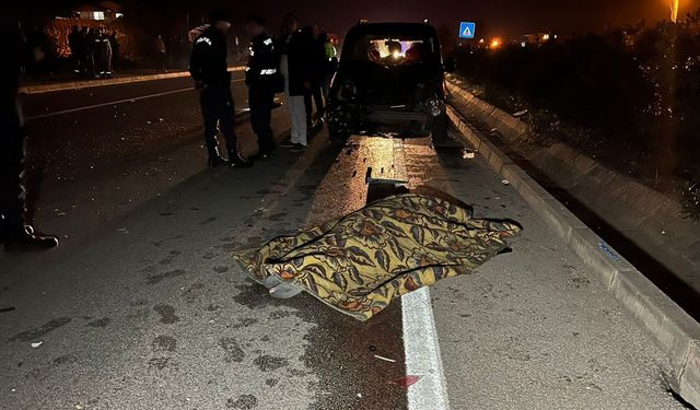 Hafif ticari aracın çarptığı elektrikli motosikletin sürücüsü öldü