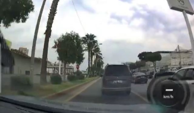 Hafif ticari araçla makas atan sürücü gözaltına alındı