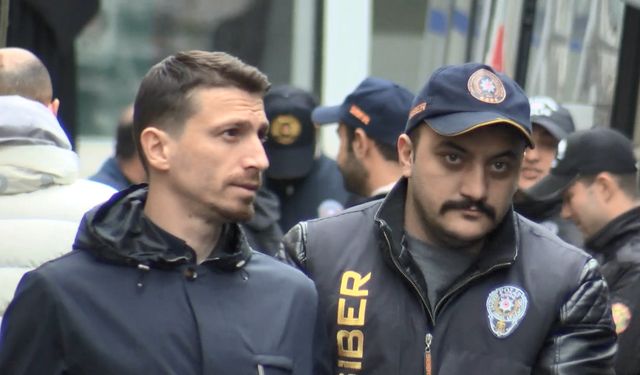 İstanbul - 'Bahis' ve 'Şike' operasyonunda gözaltına alınanlar adliyeye sevk edildi - 3 / Ek görüntü ve fotoğrafla 
