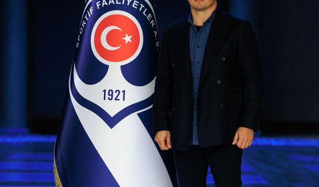 Kasımpaşa, Emre Belözoğlu ile sözleşme imzaladı