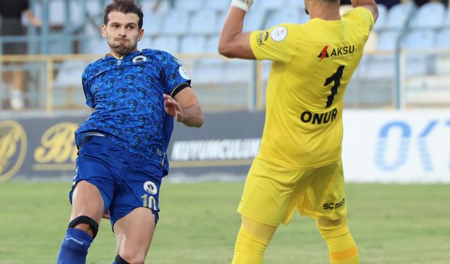 Menemen FK'da Seçim Can transferde yolcu