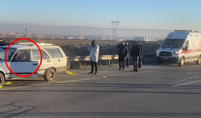 Park halindeki otomobilde, direksiyon başında ölü bulundu