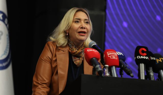 Sağlık-Sen’den ‘Ebelik Sempozyumu’