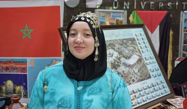 Uluslararası öğrenciler, İzmir'de kültürlerini tanıttı / Ek fotoğraflar