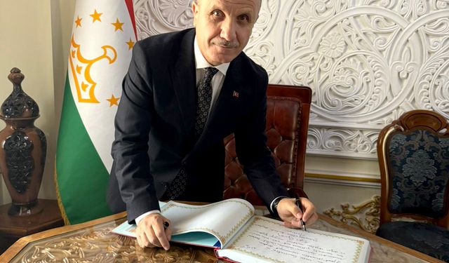 YÖK Başkanı Prof. Dr. Özvar, Tacikistan Milli Üniversitesi'ni ziyaret etti