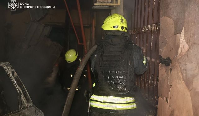 Zelenskiy: Rusya, 30 füze ve 450'den fazla İHA ile saldırı düzenledi