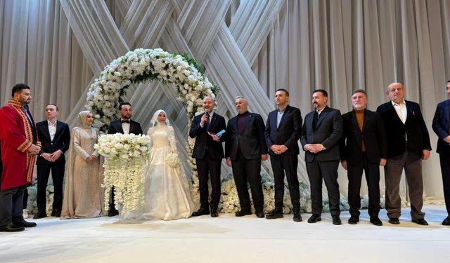 Protokol Akınına Uğrayan Nikâh: Erdoğan ve Akarsu Ailelerinin Mutlu Günü